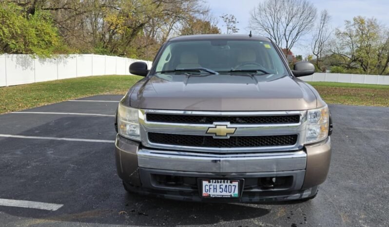 
								2008 Chevy Silverado full									