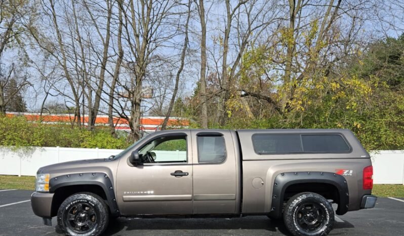 
								2008 Chevy Silverado full									