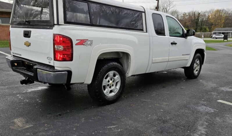 
								2008 Chevy Silverado full									