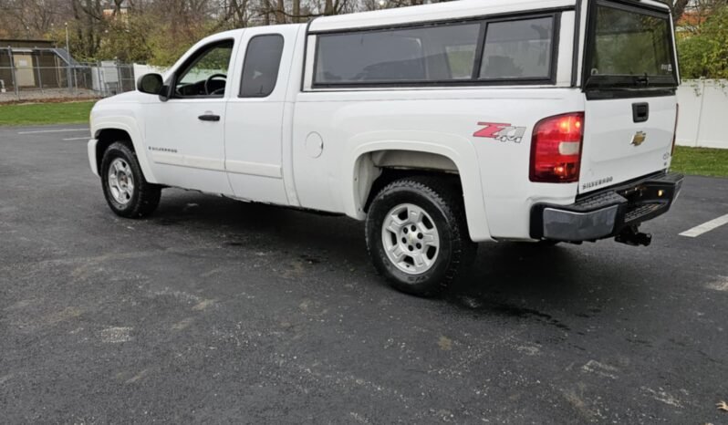 
								2008 Chevy Silverado full									