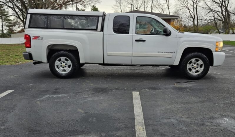 
								2008 Chevy Silverado full									