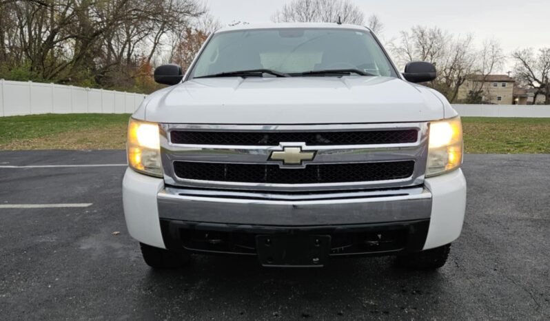 
								2008 Chevy Silverado full									