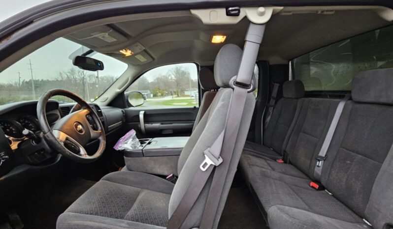 
								2008 Chevy Silverado full									