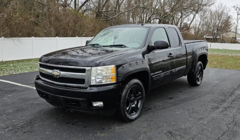 
								2007 Chevrolet Silverado LTZ full									